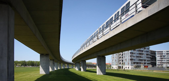 Metró á súlnabrautum á Amager